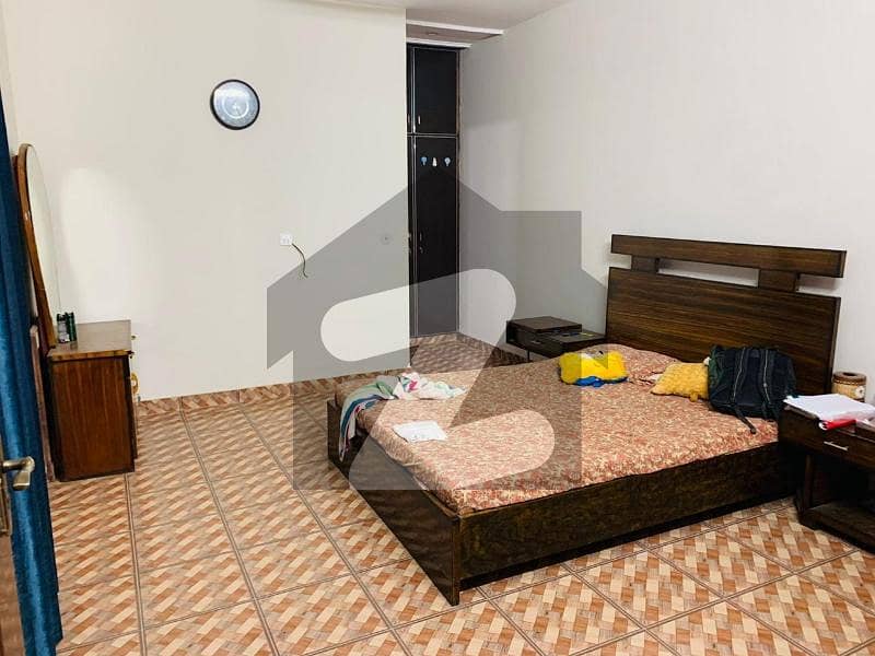 شالیمار کالونی ملتان میں 3 کمروں کا 5 مرلہ مکان 38.0 ہزار میں کرایہ پر دستیاب ہے۔