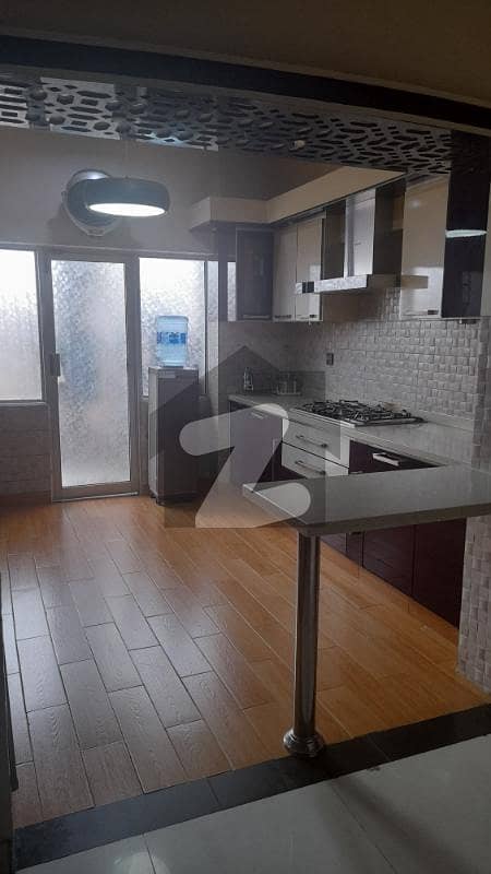 3bed Highrise apartment/Flat