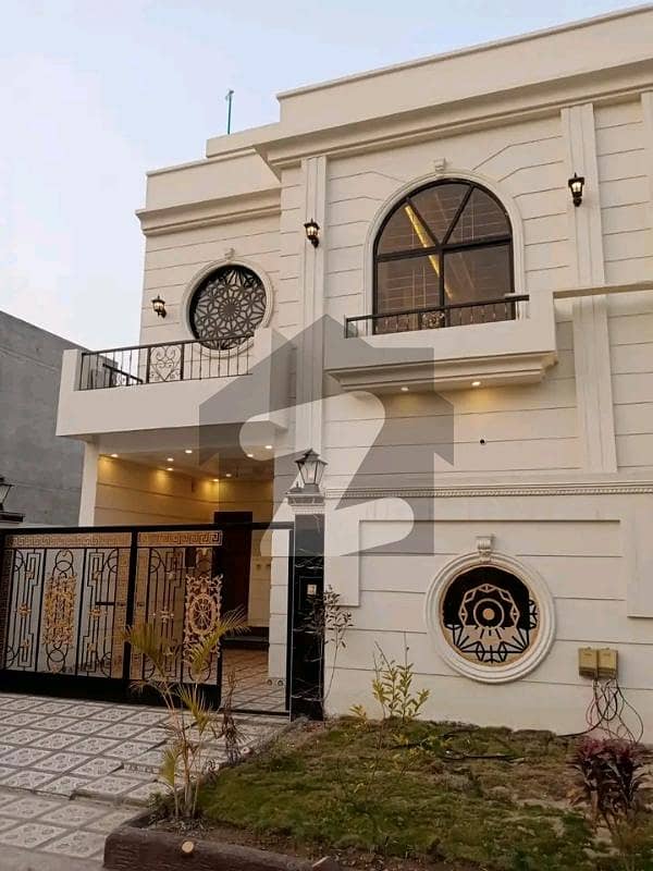 Nearest To Market/Park/Mosque 5 Marla House For Sale