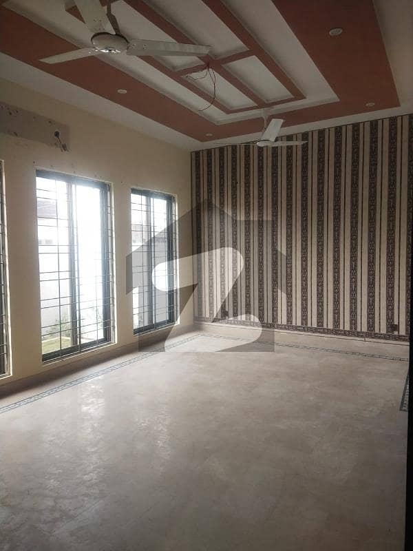 In Lahore You Can Find The Perfect Prime Location House For rent