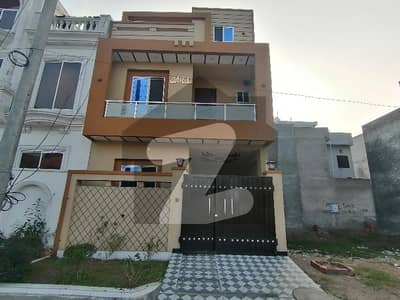 Prime Location 3 Marla House Is Available For sale In Bismillah Housing Scheme - Haider Block