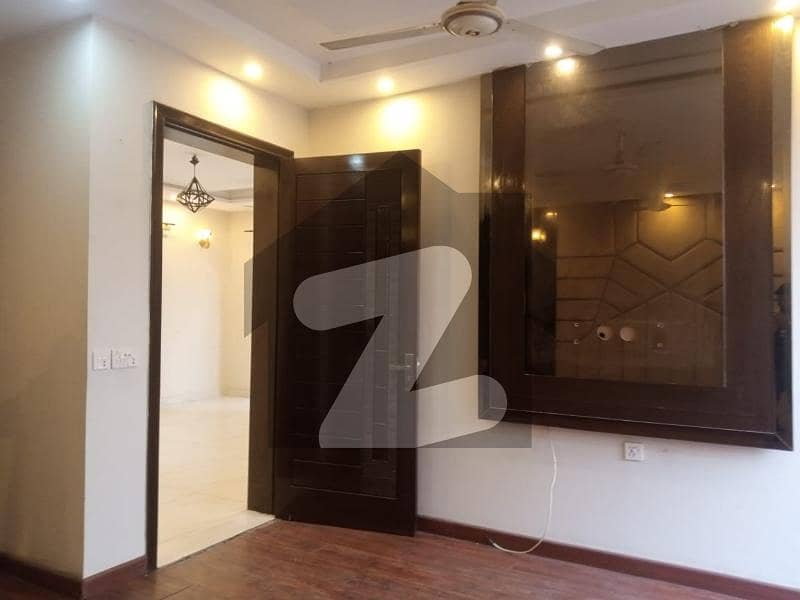 House For Grabs In 2250 Square Feet Judicial Colony
