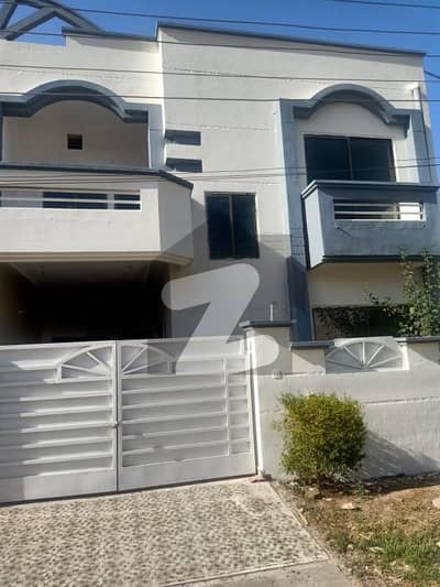 Ready To Move House In Cantt Classic Villas