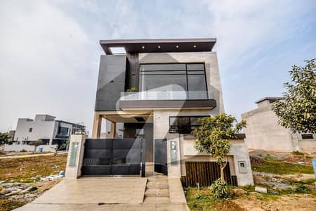 5 MARLA BRAND NEW BEAUTIFUL LAVISH BUNGALOW FOR SALE IN DHA PHASE 9 TOWN