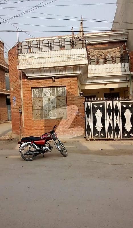 حیات آباد فیز 1 - ڈی4 حیات آباد فیز 1,حیات آباد,پشاور میں 5 کمروں کا 5 مرلہ مکان 2.35 کروڑ میں برائے فروخت۔