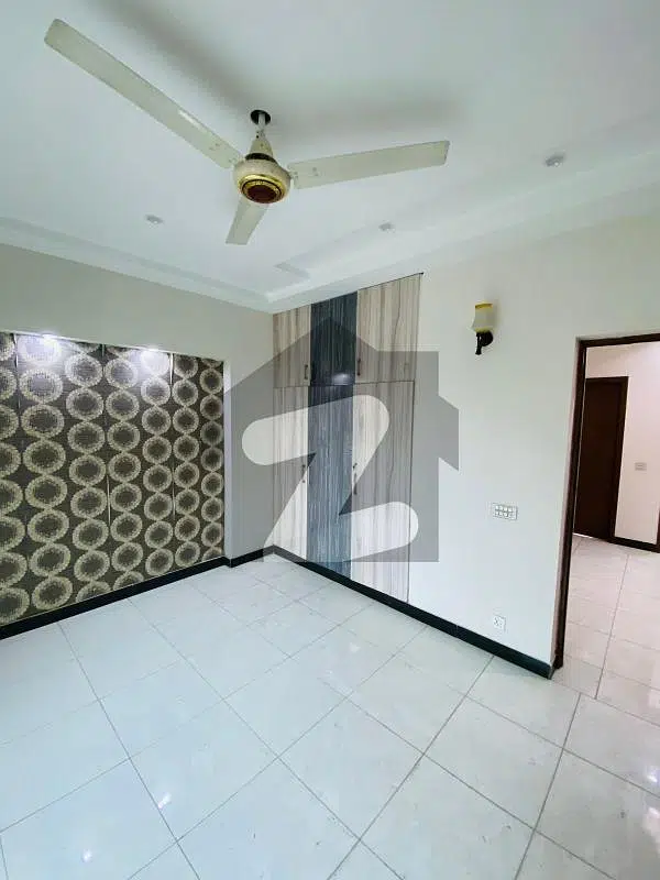 Upper Portion Of 10 Marla House For Rent In Overseas A Bahria Town Lahore