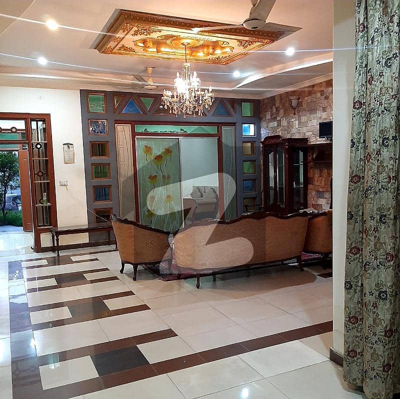 ای ایم ای سوسائٹی ۔ بلاک بی ای ایم ای سوسائٹی,لاہور میں 3 کمروں کا 1 کنال بالائی پورشن 70.0 ہزار میں کرایہ پر دستیاب ہے۔