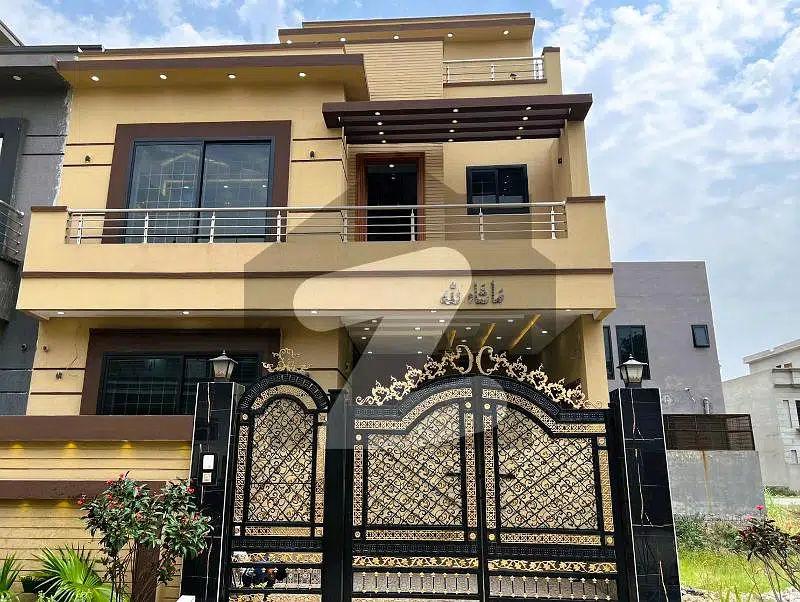 5 Marla Brand New Triple Storey House Available For Sale FF Block Prime Location In Citi Housing Gujranwala