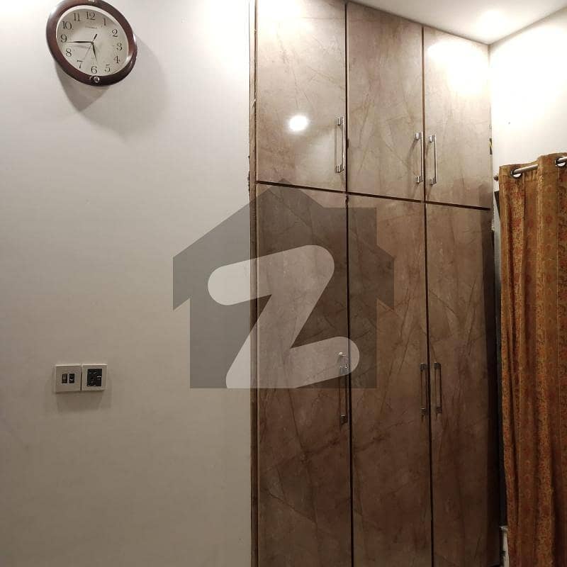 بحریہ ٹاؤن لاہور میں 3 کمروں کا 5 مرلہ مکان 1.85 کروڑ میں برائے فروخت۔