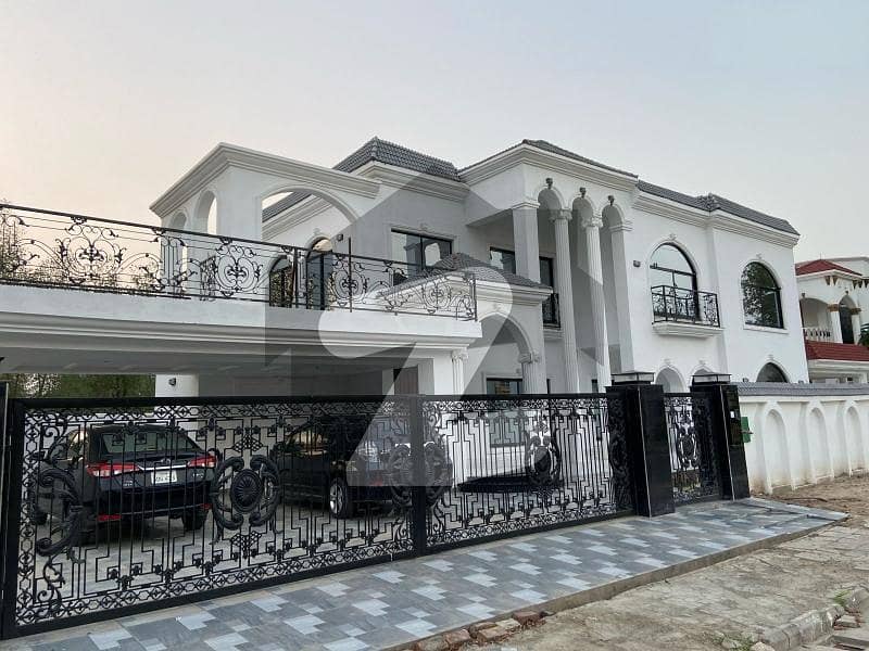 1 kanal brnad new luxury upper portion available in bahria town lahore