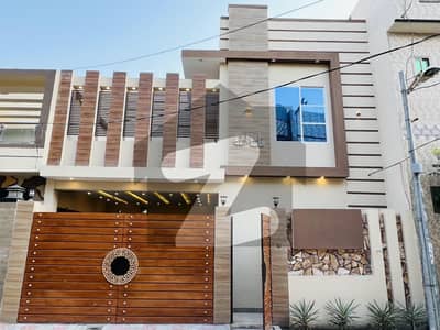 ارباب سبز علی خان ٹاؤن ایگزیکٹو لاجز ارباب سبز علی خان ٹاؤن,ورسک روڈ,پشاور میں 7 کمروں کا 7 مرلہ مکان 3.1 کروڑ میں برائے فروخت۔