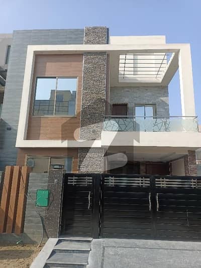 Bahria Nasheman 5 Marla Brand New House For Rent Available