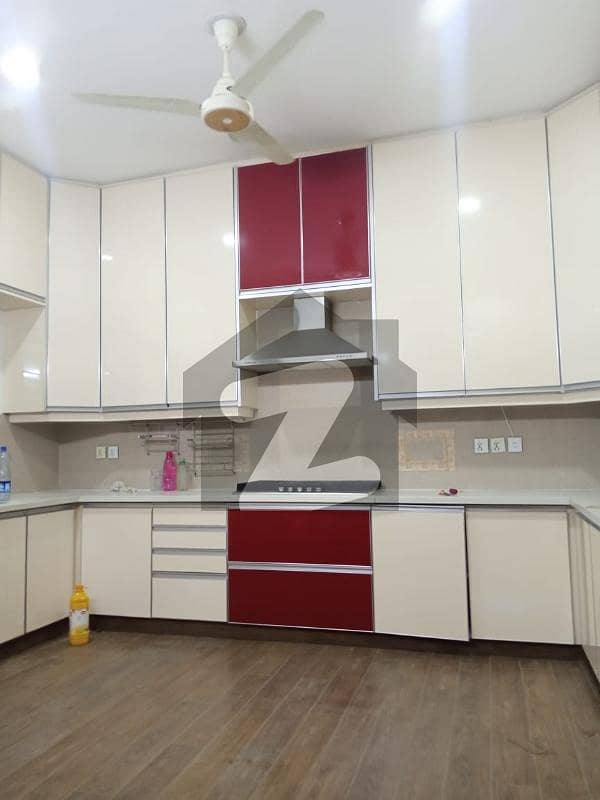 20 Marla Upper Portion Available For Rent 20 Marla Upper Portion Available For Rent