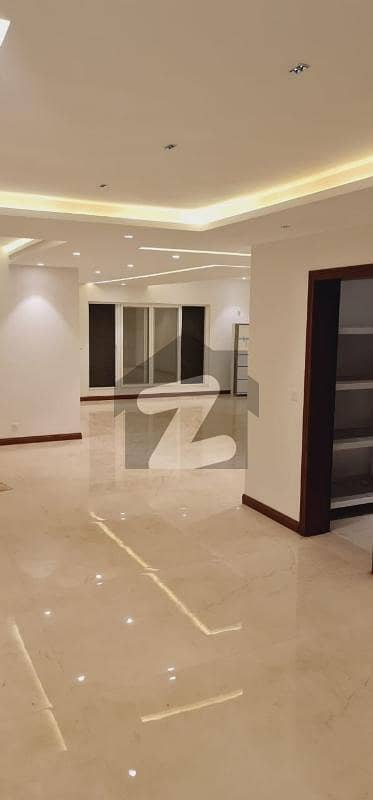 ایف ۔ 7/2 ایف ۔ 7,اسلام آباد میں 10 کمروں کا 4 کنال مکان 13.5 ارب میں برائے فروخت۔