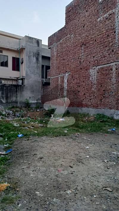 مصطفیٰ ٹاؤن لاہور میں 3 مرلہ رہائشی پلاٹ 90.0 لاکھ میں برائے فروخت۔