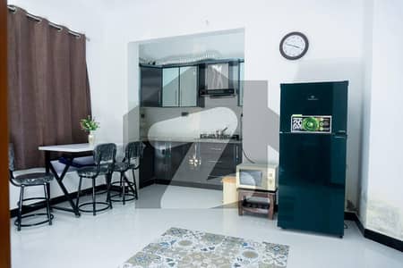 مسکان چورنگی کراچی میں 6 کمروں کا 1 کنال مکان 7.5 کروڑ میں برائے فروخت۔