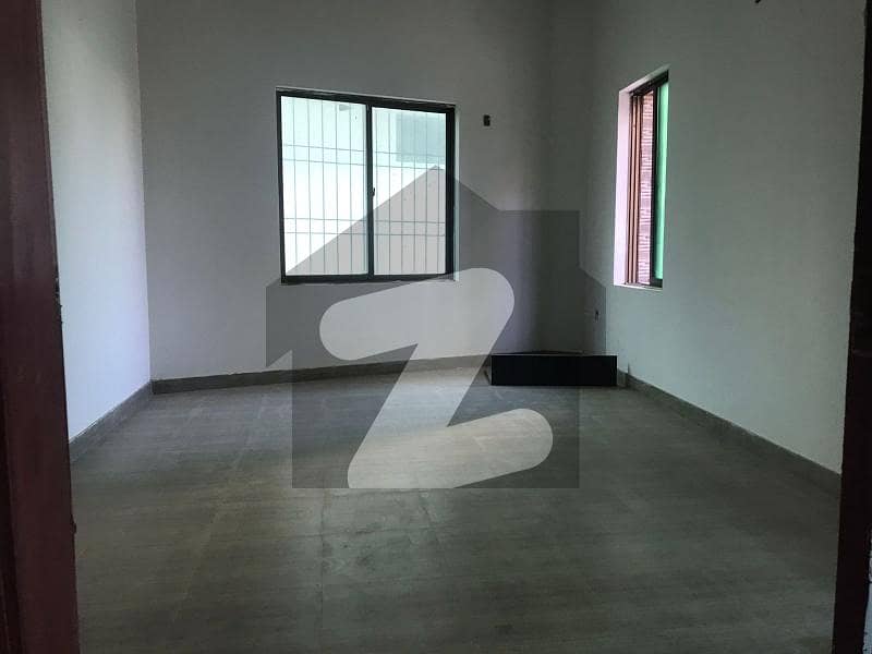Saadi Town Fantastic Condition 120 Yards Ground Floor Portion For Rent