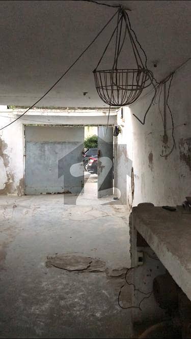 کلفٹن ۔ بلاک 5 کلفٹن,کراچی میں 3 کمروں کا 12 مرلہ مکان 8.75 کروڑ میں برائے فروخت۔