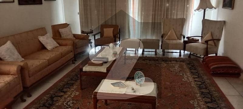 ڈی ایچ اے فیز 4 ڈی ایچ اے ڈیفینس,کراچی میں 5 کمروں کا 2 کنال مکان 16.0 کروڑ میں برائے فروخت۔