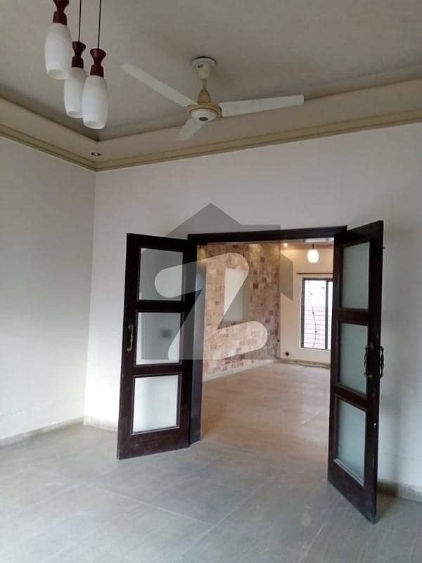 One Kanal Lower Portion Available For Rent In DHA Phase 6 One Kanal Lower Portion Available For Rent In DHA Phase 6