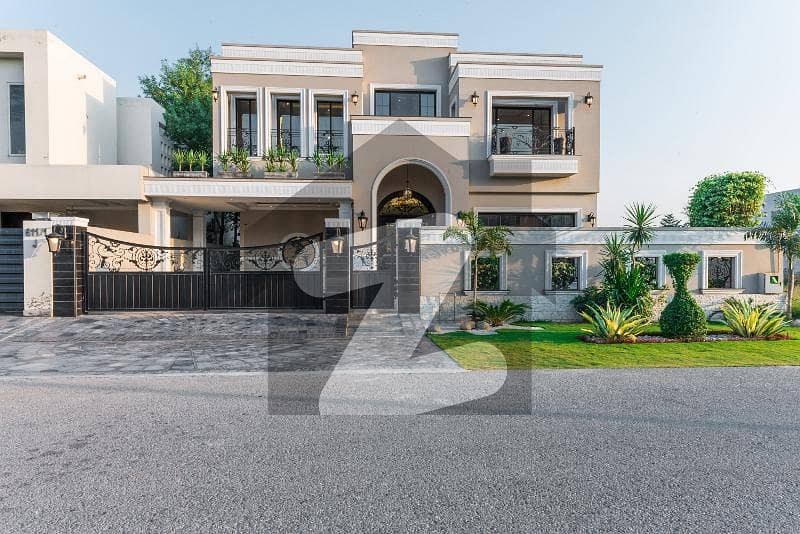 1 Kanal Slightly Used Bungalow At Reasonable Deal In DHA Phase 6.