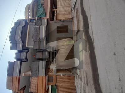 حیات آباد فیز 7 حیات آباد,پشاور میں 8 کمروں کا 5 مرلہ مکان 2.7 کروڑ میں برائے فروخت۔