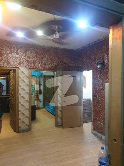 کلفٹن ۔ بلاک 1 کلفٹن,کراچی میں 2 کمروں کا 4 مرلہ فلیٹ 90.0 لاکھ میں برائے فروخت۔