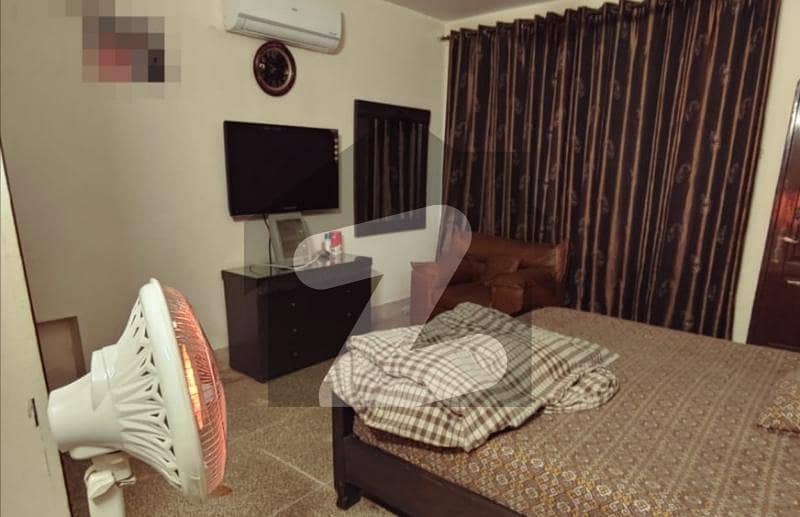 علامہ اقبال ٹاؤن ۔ نشتر بلاک علامہ اقبال ٹاؤن,لاہور میں 7 کمروں کا 10 مرلہ مکان 3.45 کروڑ میں برائے فروخت۔