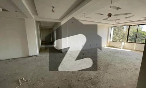ایف ۔ 7 اسلام آباد میں 4 کمروں کا 1 مرلہ دفتر 2.1 کروڑ میں برائے فروخت۔
