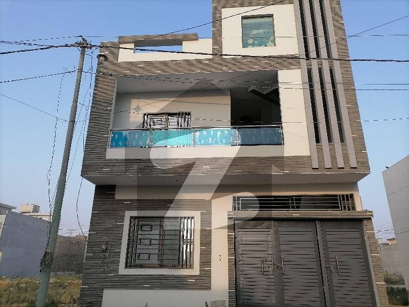 House Available For sale In Sector 32 - Punjabi Saudagar City Phase 1