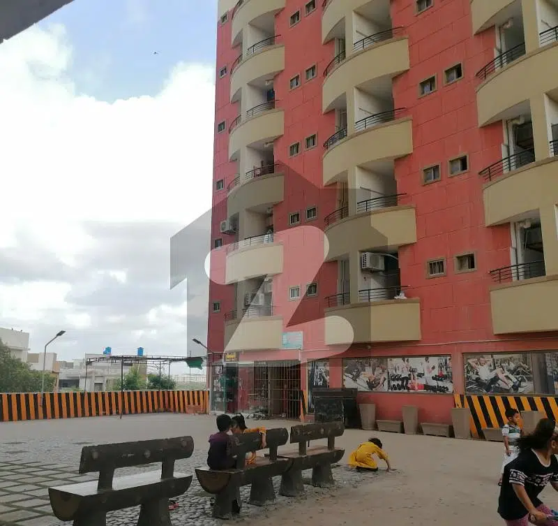 Spacious Flat Is Available For Sale In Ideal Location Of Diamond Residency