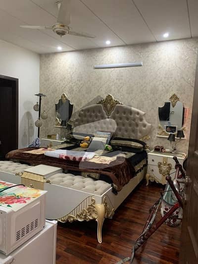 ایڈن ویلی - بلاک ای ایڈن ویلی,فیصل آباد میں 5 کمروں کا 10 مرلہ مکان 4.3 کروڑ میں برائے فروخت۔