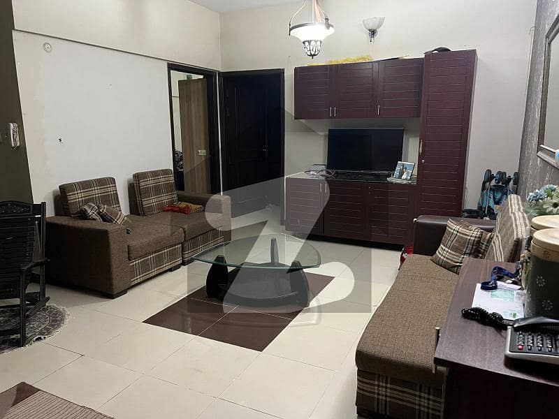 پی ای سی ایچ ایس جمشید ٹاؤن,کراچی میں 3 کمروں کا 7 مرلہ فلیٹ 3.0 کروڑ میں برائے فروخت۔