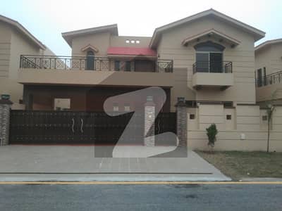 17 Marla Brig House With Extra Land For Sale In Askari 10 Sector F