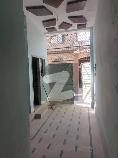 Centrally Located House In Kareem City Is Available For Rent ( No Gas)