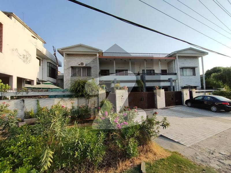 چکلالہ سکیم 3 چکلالہ سکیم,راولپنڈی میں 6 کمروں کا 1 کنال مکان 6.25 کروڑ میں برائے فروخت۔