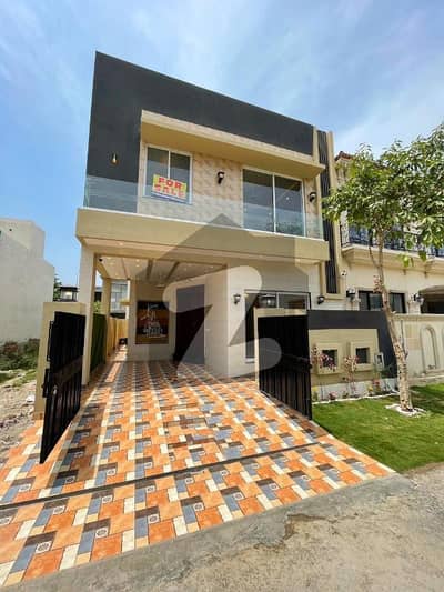 5 Marla Brand New House Available For Sale
