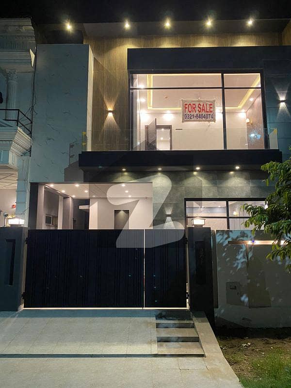 ڈی ایچ اے فیز 6 ڈیفنس (ڈی ایچ اے),لاہور میں 4 کمروں کا 10 مرلہ مکان 1.8 لاکھ میں کرایہ پر دستیاب ہے۔