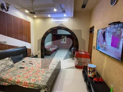 نارتھ ناظم آباد ۔ بلاک ایل نارتھ ناظم آباد,کراچی میں 5 کمروں کا 10 مرلہ مکان 6.15 کروڑ میں برائے فروخت۔