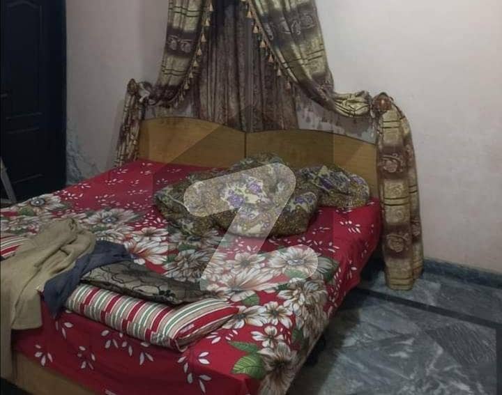 مرغزار آفیسرز کالونی لاہور میں 2 کمروں کا 10 مرلہ مکان 2.8 کروڑ میں برائے فروخت۔
