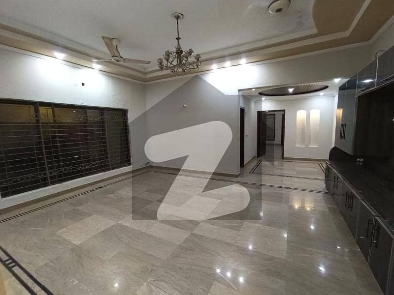 بی او آر ۔ بورڈ آف ریوینیو ہاؤسنگ سوسائٹی لاہور میں 4 کمروں کا 10 مرلہ مکان 3.5 کروڑ میں برائے فروخت۔