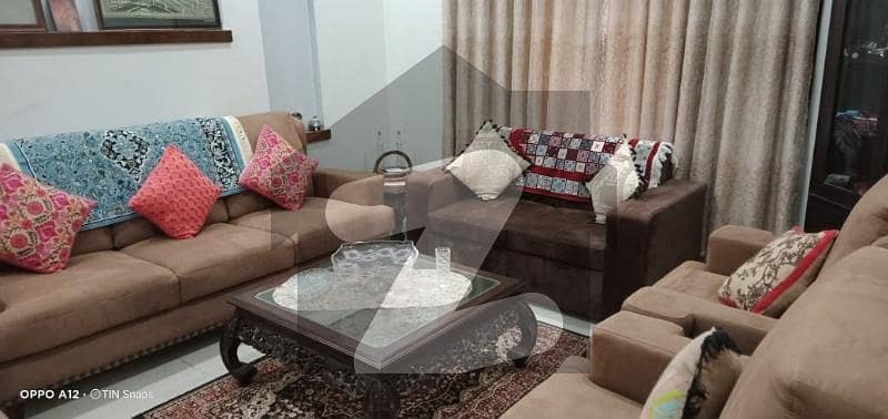 ڈی ایچ اے فیز 7 ڈی ایچ اے ڈیفینس,کراچی میں 3 کمروں کا 4 مرلہ مکان 3.5 کروڑ میں برائے فروخت۔