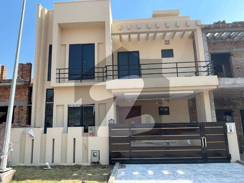 Sector N 8 Marla Brand New Fully Furnished House For Rent