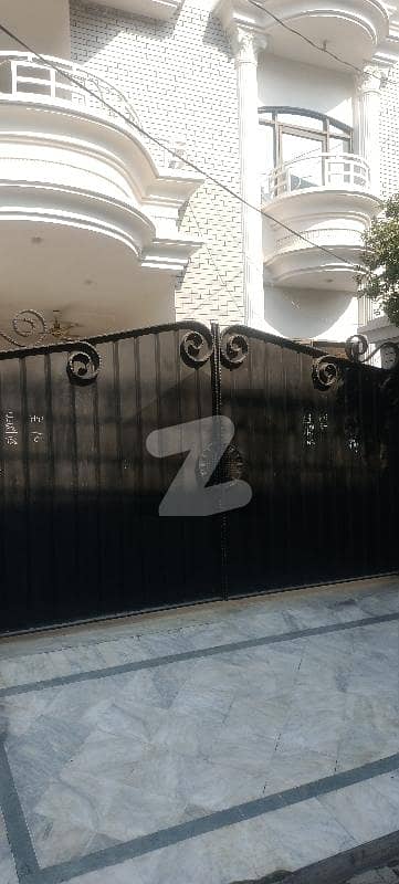 Centrally Located House Available In Allama Iqbal Town Ravi Block For ...
