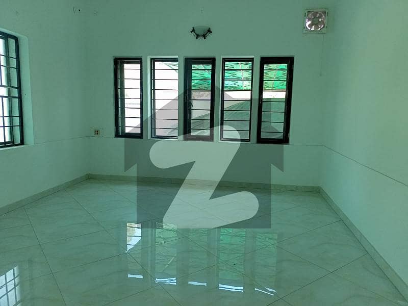 27 Marla Single Storey House Available For Rent In Shadman Colony Near D Ground