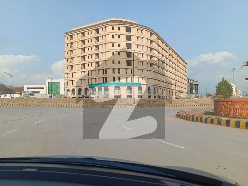 Capital Mall 3 Bed Apartment For Sale