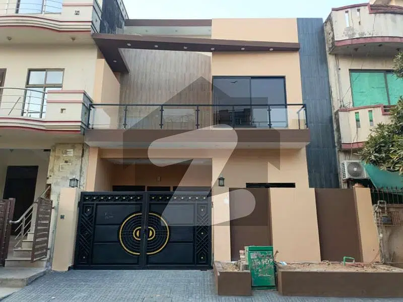 G13.4 MARLA 25X40 BRAND LUXURY SOLID HOUSE FOR SALE PRIME LOCATION G13 ISB