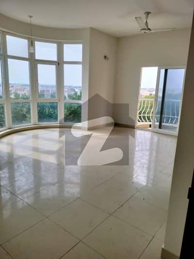 Well Maintained 4 Bedroom 3760 Square Feet Ultra Luxury Proper West Open Apartment In Well Reputed Project Known As Creek Vista Located At DHA Phase 8 Is Available For Sale