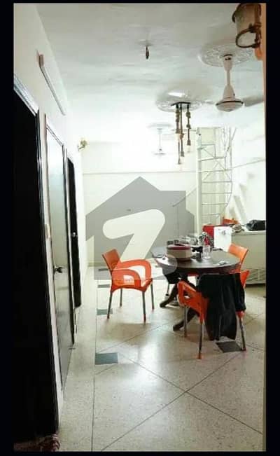 گلشنِ اقبال ٹاؤن کراچی میں 3 کمروں کا 6 مرلہ فلیٹ 1.25 کروڑ میں برائے فروخت۔