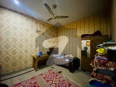 2 Marla Triple Storey House For Sale In Mozang Lahore